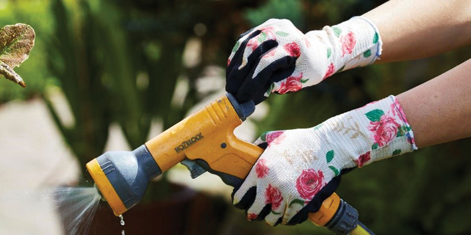 Gardening glove from Towa makes RHS Product of The Year 2018 finals Gardening glove from Towa makes RHS Product of The Year 2018 finals