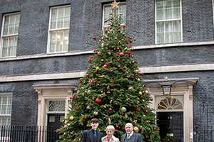 BCTGA Christmas tree competition - Downing Street 2018 – John, Linda and Jack Junor