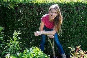 Katie Rushworth, TV Gardening Expert, to unveil peoples garden designed for Tong Garden Centre