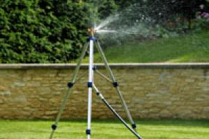 Flopro Elite Tripod Sprinkler